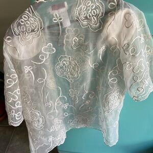 Elegant White Embroidered Women's Top